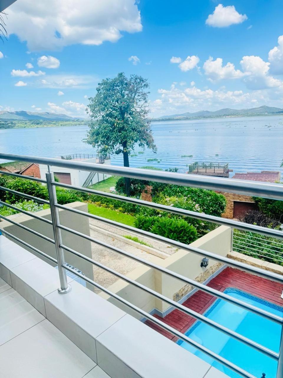 The Holiday House Harties Hartbeespoort Exterior foto