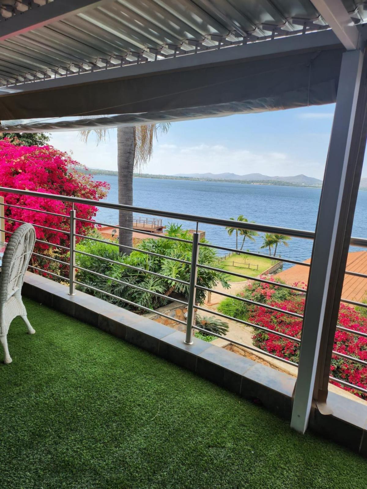 The Holiday House Harties Hartbeespoort Exterior foto