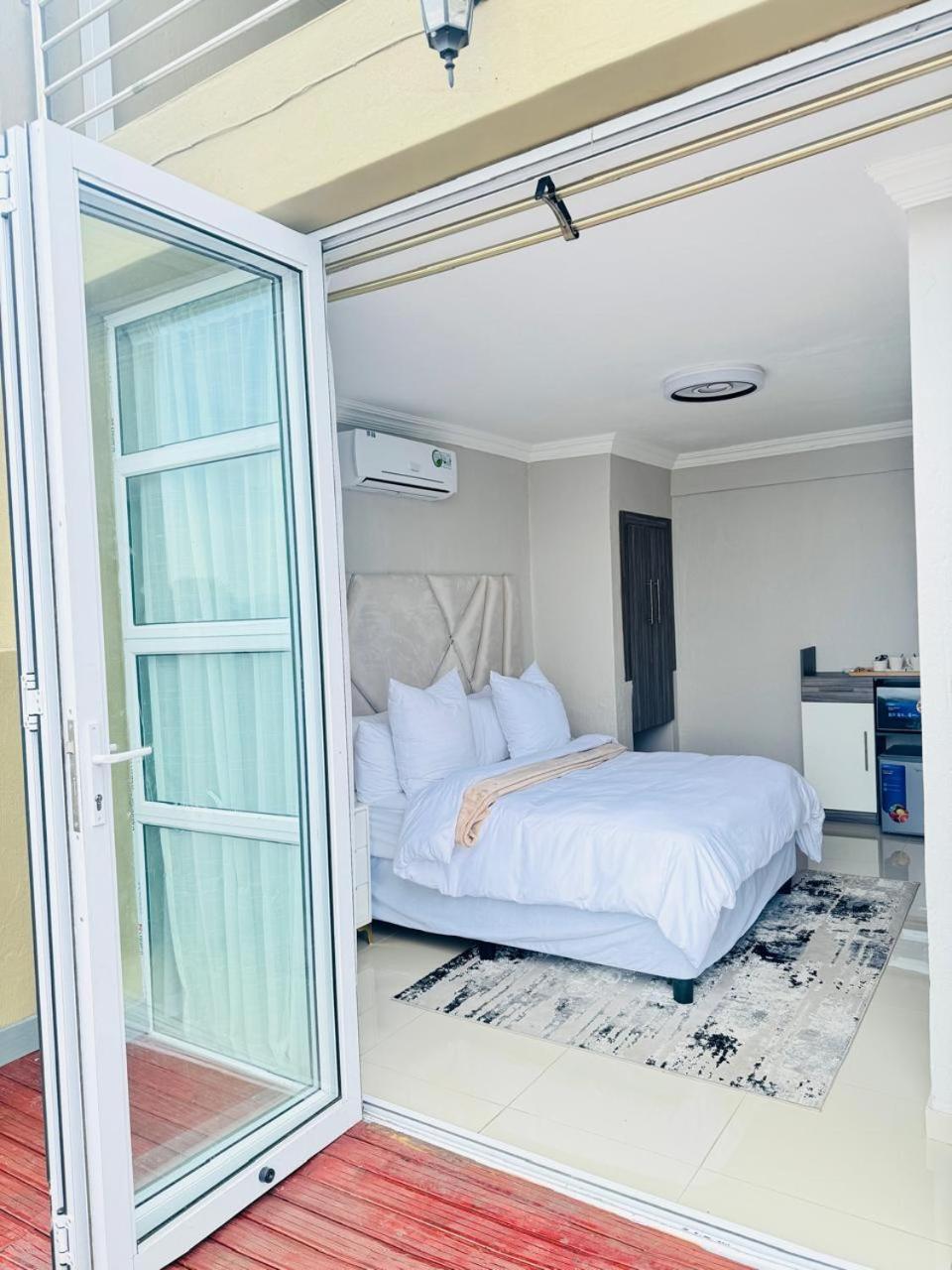 The Holiday House Harties Hartbeespoort Exterior foto