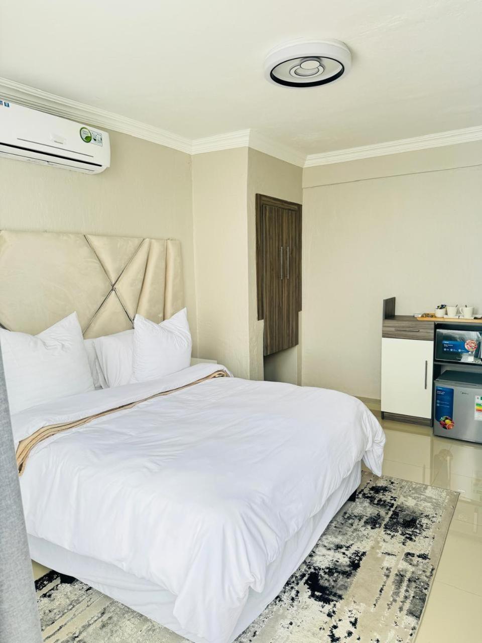 The Holiday House Harties Hartbeespoort Exterior foto